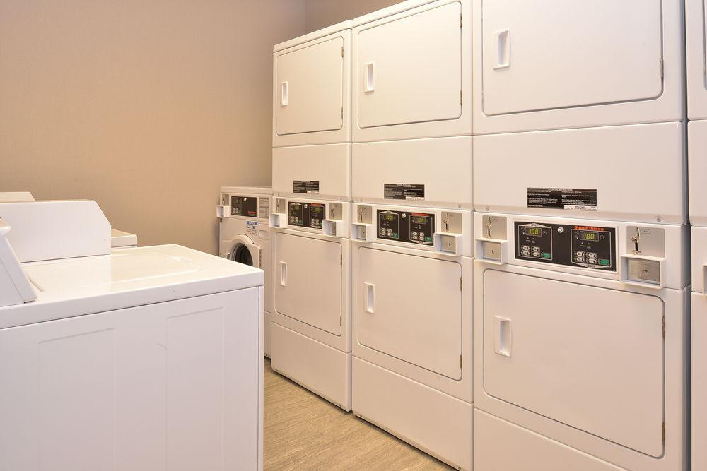 Woolley'S Classic Suites Denver Airport 오로라 외부 사진